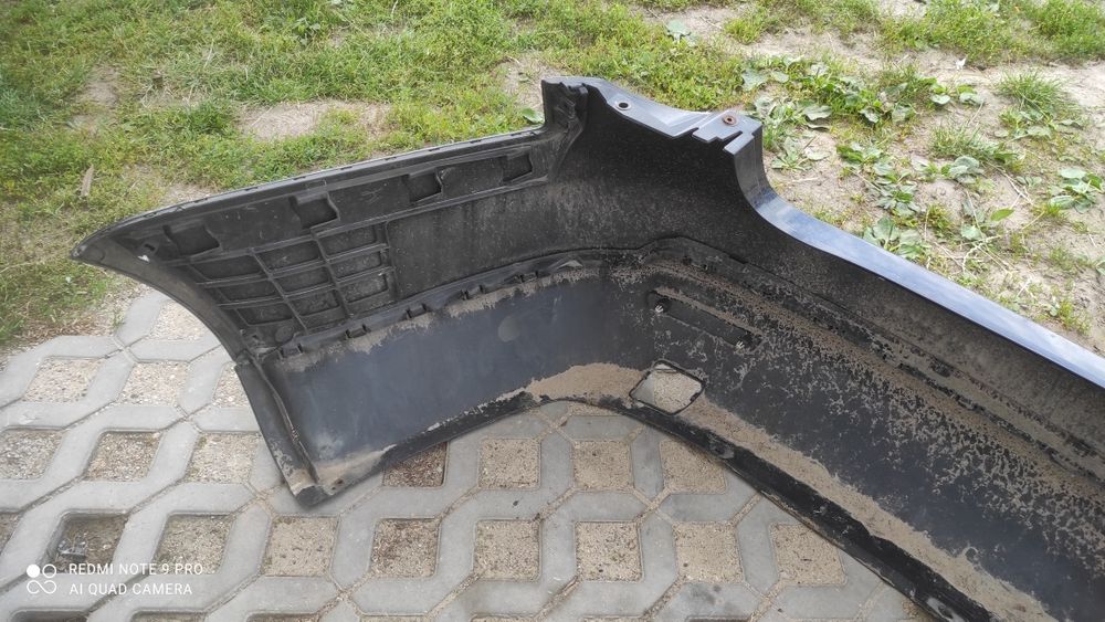 VW Jetta A5 zderzak tylny
