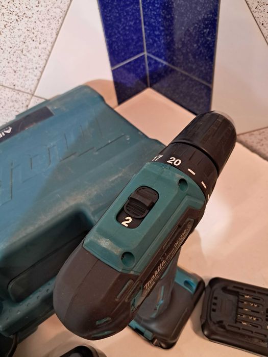 шуруповерт аккумуляторный makita DF333D