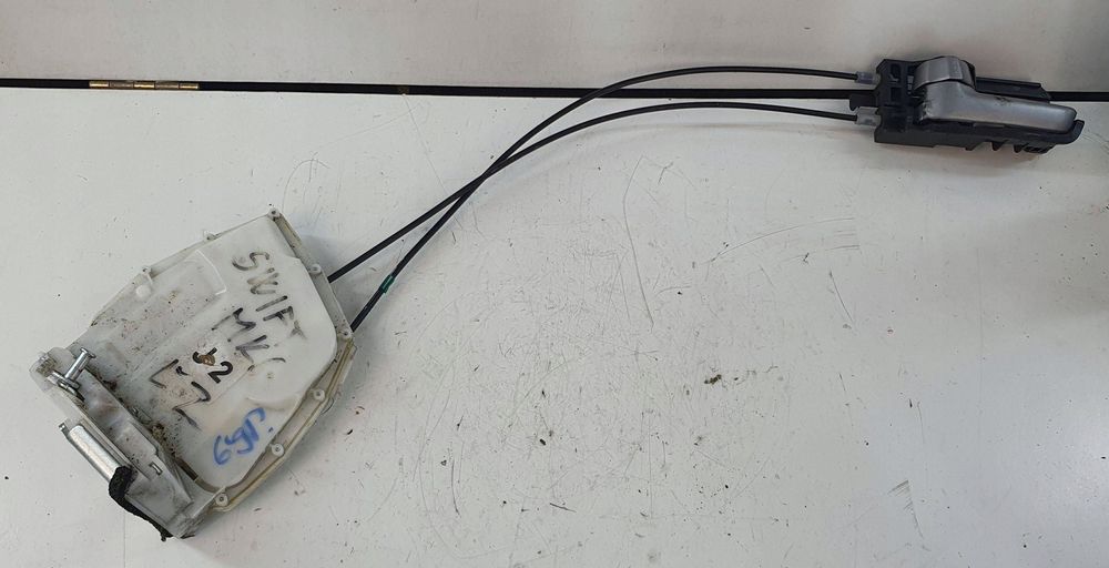 suzuki swift mk6 zamek drzwi tylnych lewy tył