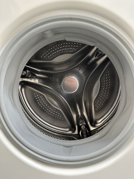 Пральна/ стиральна машина/ пралка вузька Bosch WLX24440 40 см 6кг