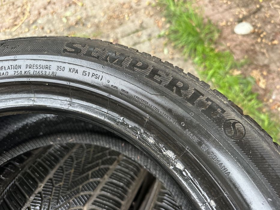 Шини зима 225/50 R17 Semperit резина комплект