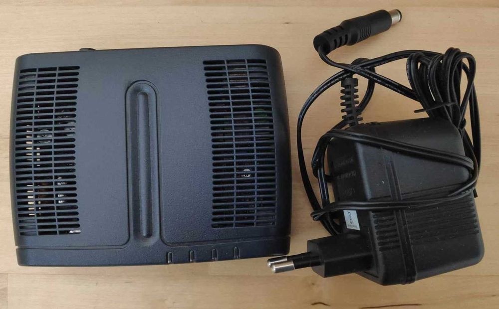 Thomson and D-Link modems, complete.64738613733633121