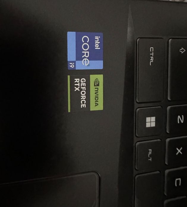 Portátil MSI pulse 15 B13VFK
