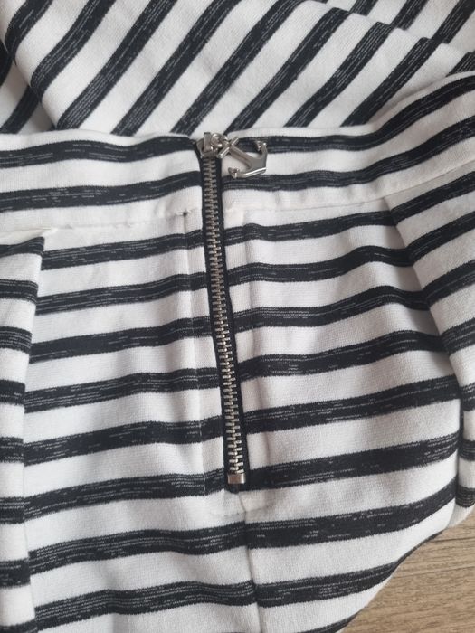 Spódnica w paski S fb Sister fishbone