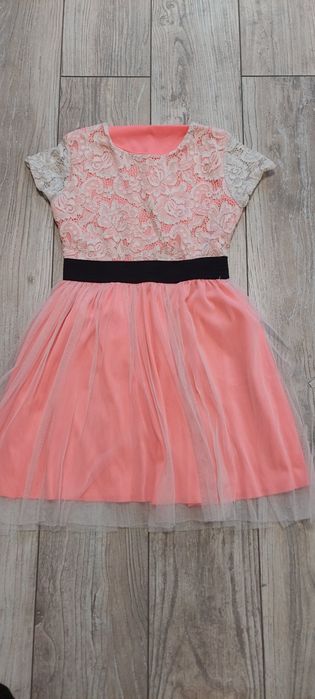 Sukienki tiulowe r 134