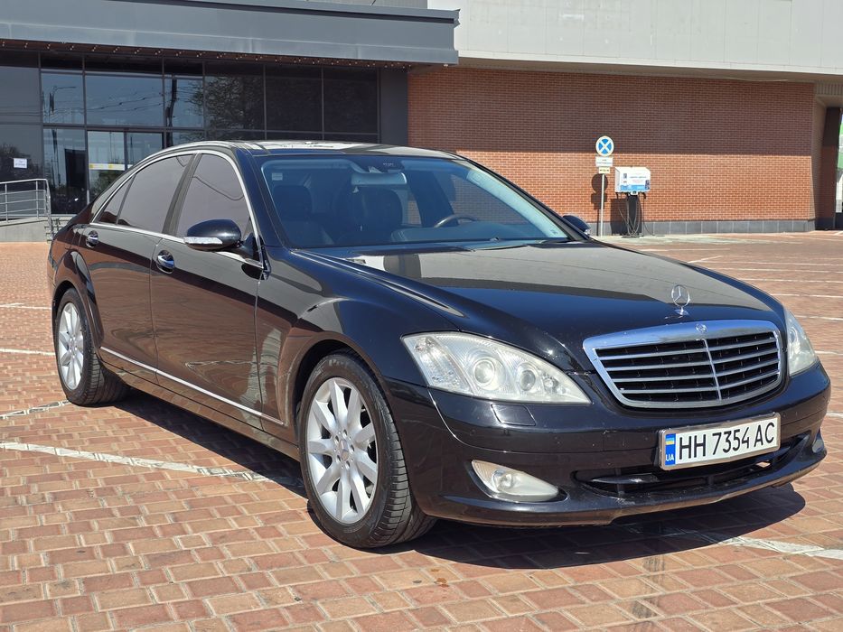 Продам свой Mercedes Benz w221 Long S500 5.5 идеальный