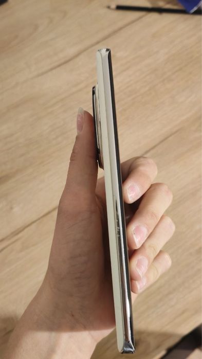 Realmi 12 pro +