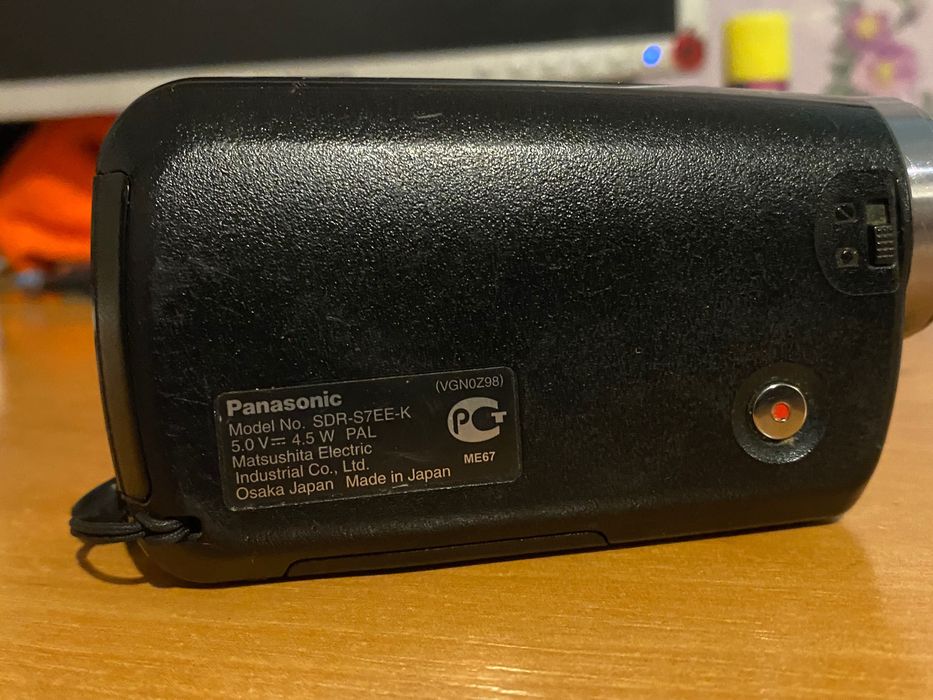 Відеокамера Panasonic SDR-S7