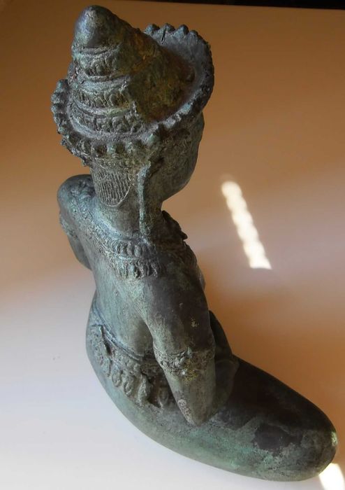 "Buda em Meditação" em bronze verdigri: Transmitindo Paz e Serenidade