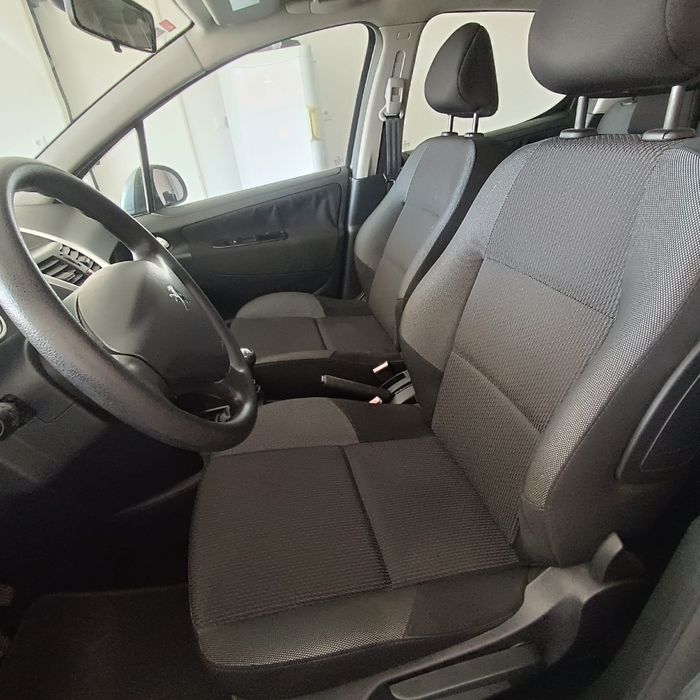 Peugeot 207 1.6 HDI — photo 5