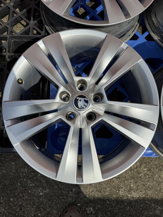 Диски R18 18 5 112 Skoda Шкода Карок Karoq Kodiaq Кодіак Октавія Octavia Superb Yeti суперб Enyaq