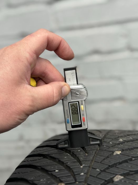 Топова шина‼️Goodyear Vector4season 103Н 235/55 r17 8.8мм 2023рік