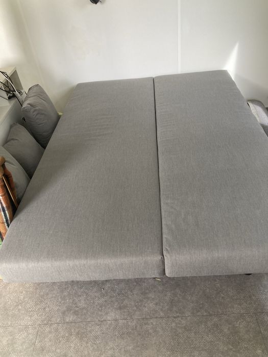 Sofa cama Ikea novo