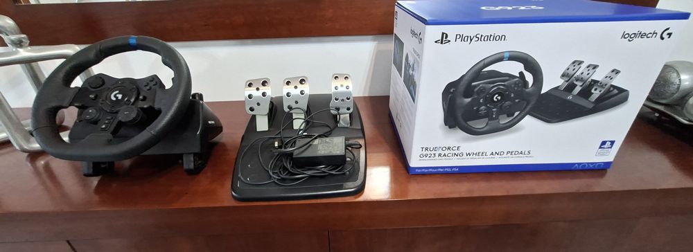 Logitech G923 TrueForce PC - PlayStation