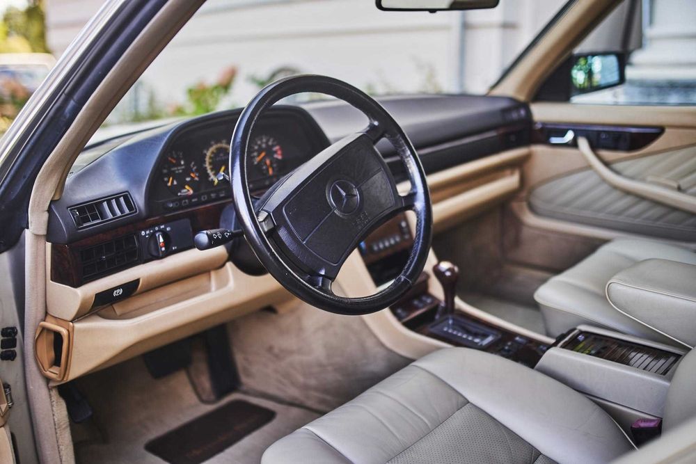 Mercedes c126 SEC 560 na wynajem