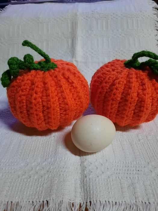 Abóboras de crochet para decoração de halloween