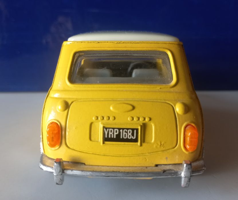 Morris mini (miniatura)