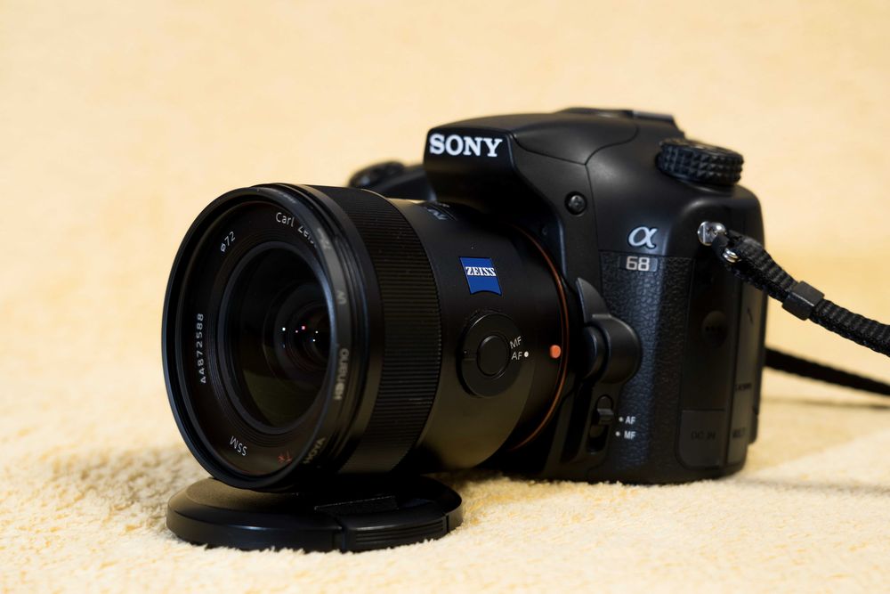 Lustrzanka Sony Alpha a68 SLT-A68 + obiektyw SAL24F20Z