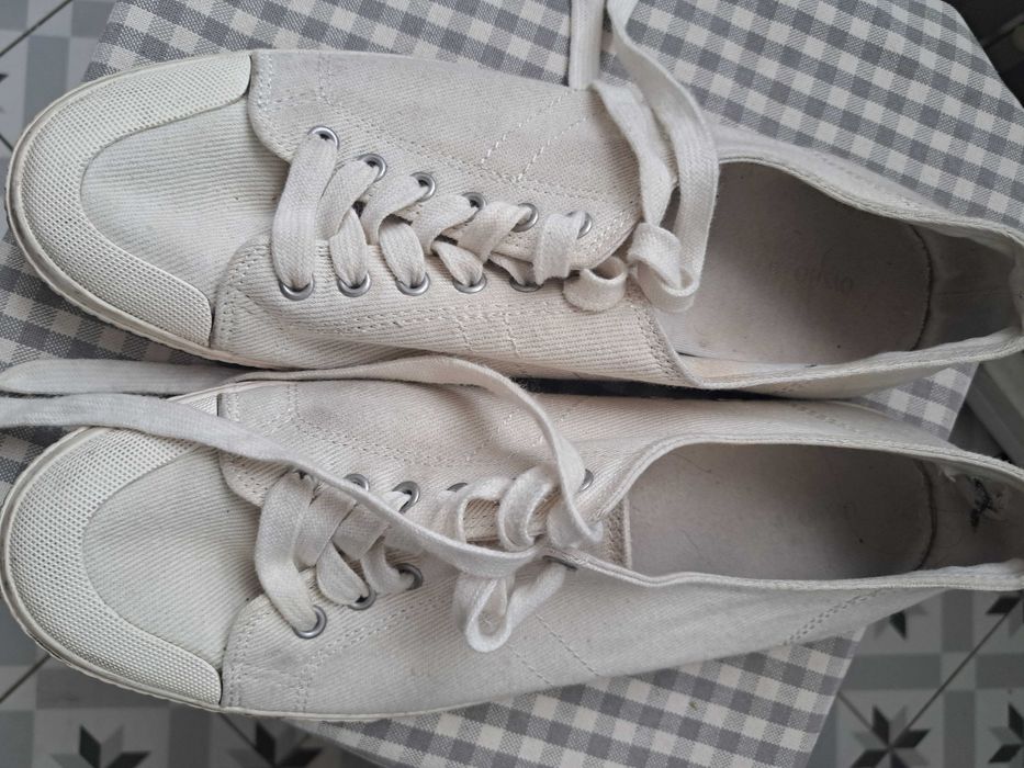 Tenisowki biale r 40