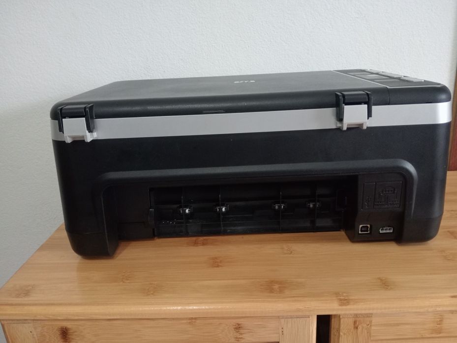 Impressora HP Deskjet F4180 para peças ou reparação