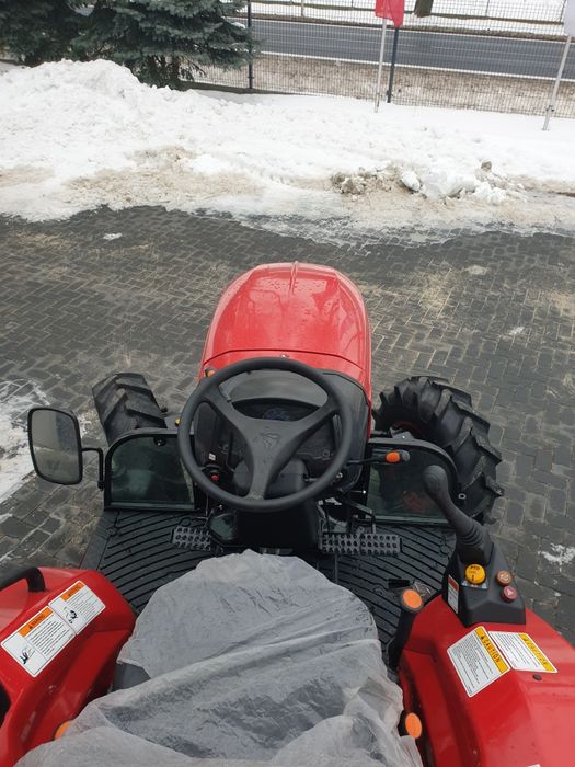 ciągnik TYM 6225R