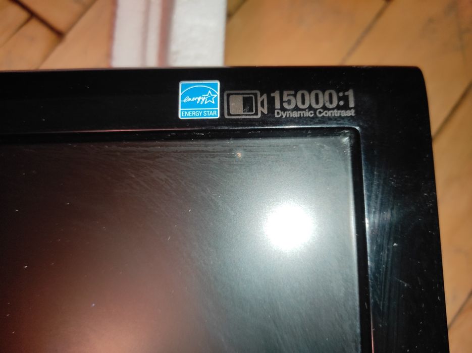 Монитор Samsung SyncMaster 2033