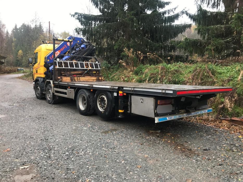 Scania 124 8x2 Grua PM63