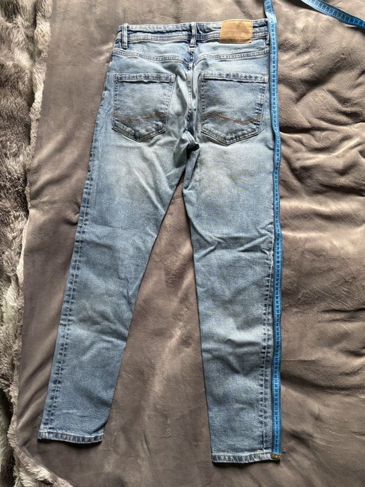 Вузькі джинси Bershka