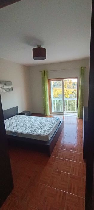 Alugar apartamento T1 convertido em T2+1