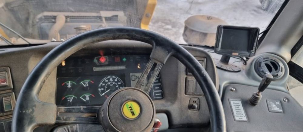 Шарнирный самосвал Bell D 30 6x6 ,2008 г