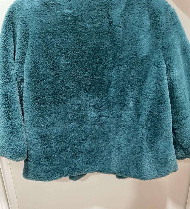 Casaco verde peludo