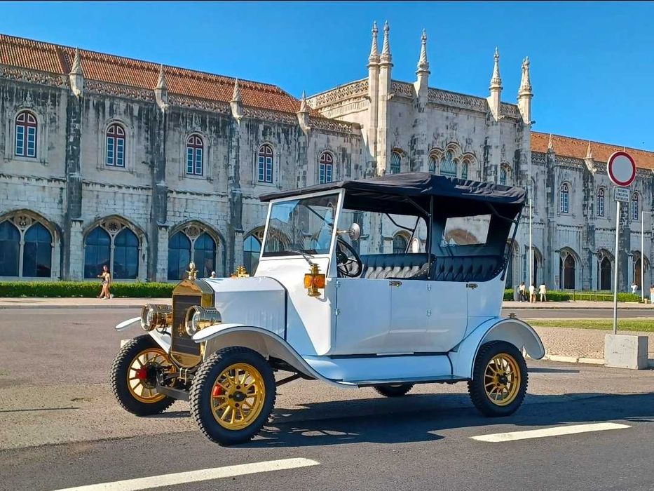 (Tuk tuk) Calhambeque/ Clássico Elétrico