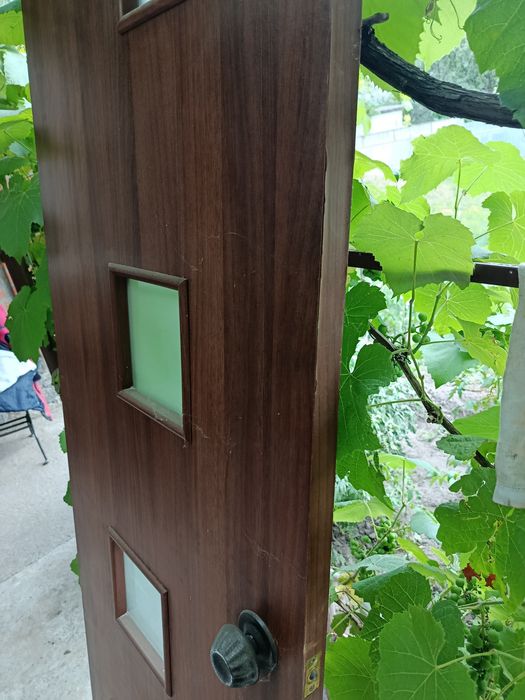 Продам  міжкімнатні двері