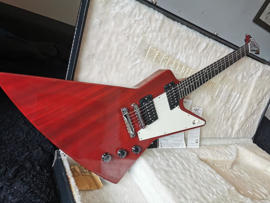 Gibson Explorer cherry red