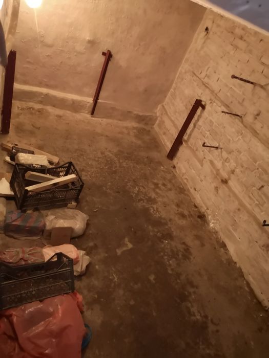 Продається   або здається гараж р-н Цегельного заводу