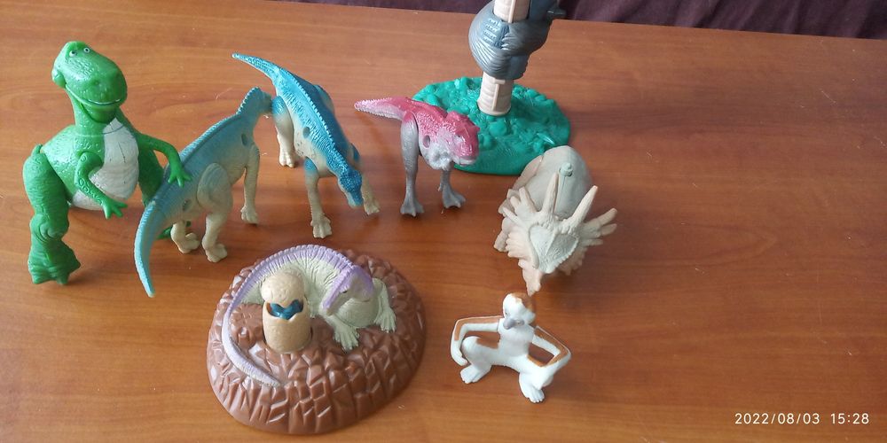 Peluches  e bonecos Disney dinossauros