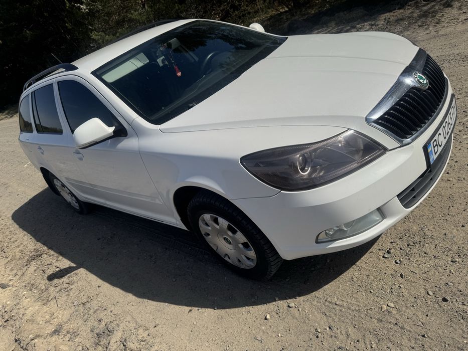 Skoda Оctavia a5 2011рік 1,6 г/б
