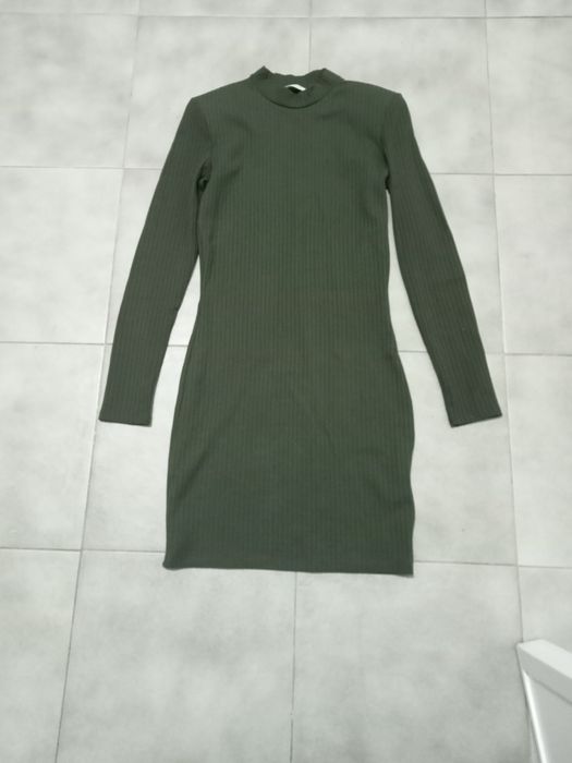 Vestido curto de manga longa