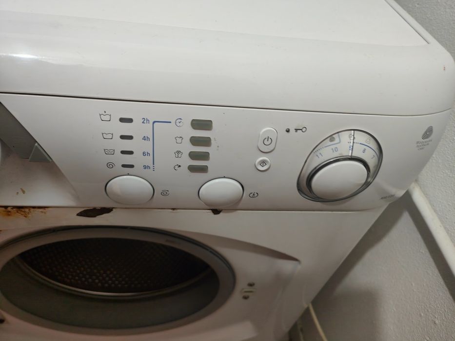 Máquina de Lavar Roupa Ariston em bom estado 5kg