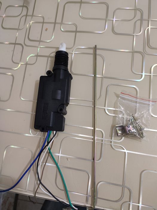 Продам центральний замок