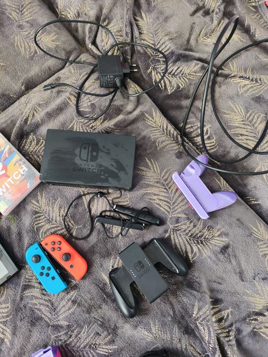 Nintendo Switch konsola plus gry