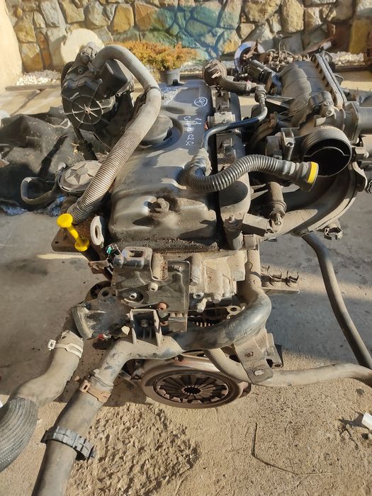 Двигун цитроен С2 С3 Пежо 206 HFH