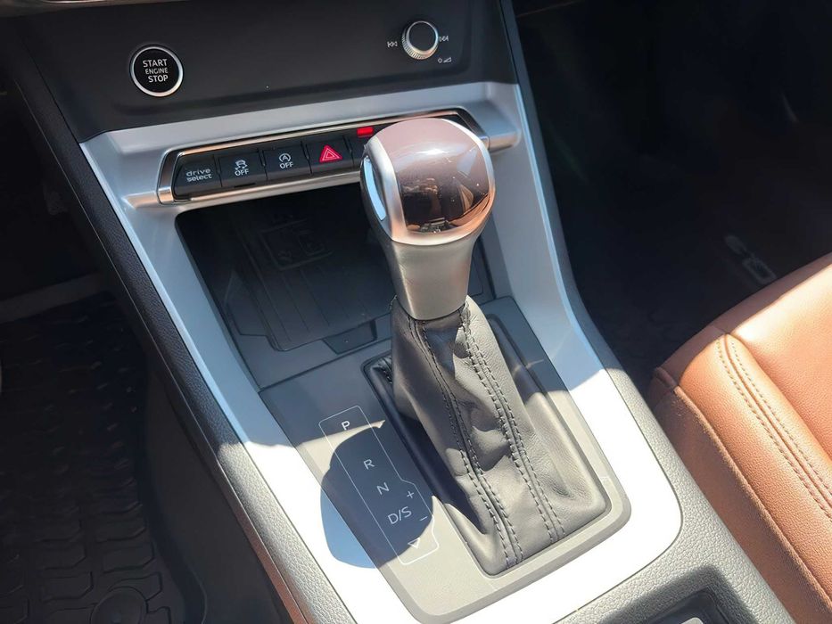Audi Q3      2022