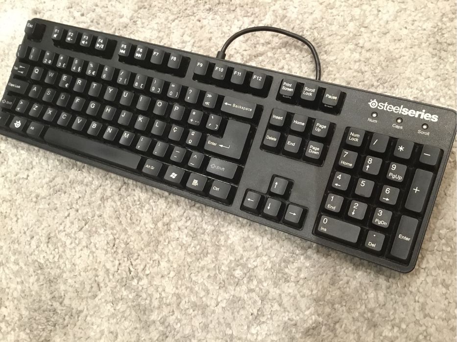 Used SteelSeries Gaming Keyboard 6GV2 in Good Overall Condition64309738102403121