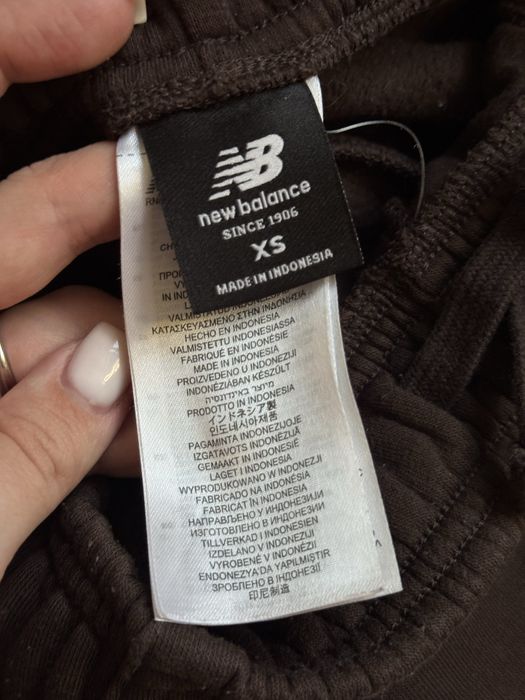 Жіночий спортивний костюм New Balance XS-S