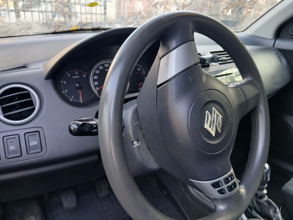 Suzuki SWIFT 5drzwi