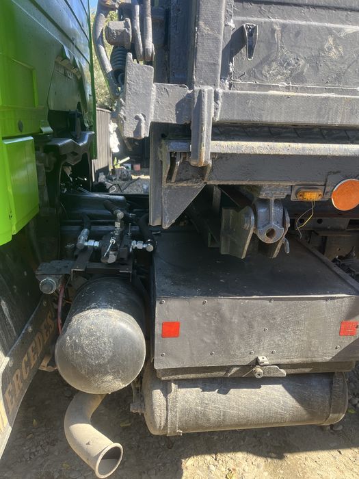 Мерседес самосвал