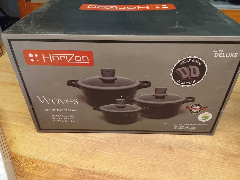 á venda:  conjunto de 3 panelas em cerâmica antiaderente da marca HORIZON.