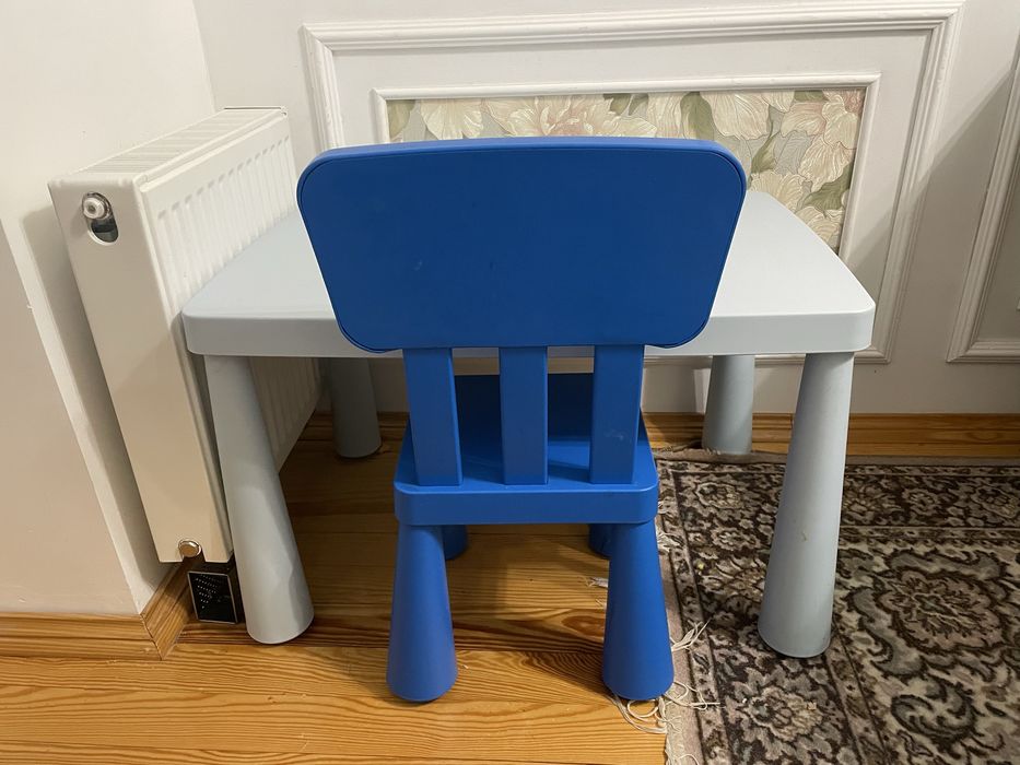Стіл та стілець дитячий Ikea