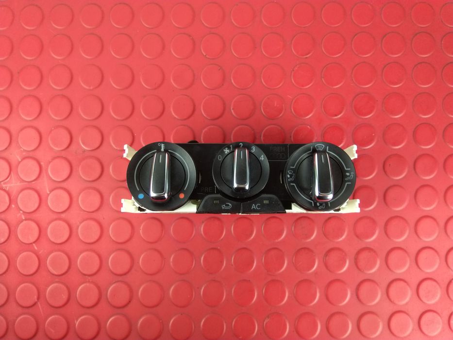 Botão Sofagem / Climatronic - AUDI A1 (8X1, 8XK)